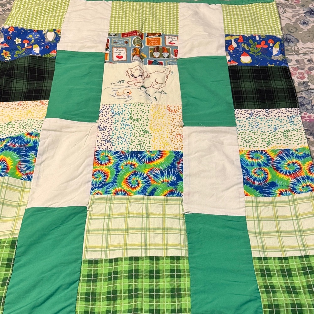 Colorful Patchwork Quilt - Picture 2 of 10